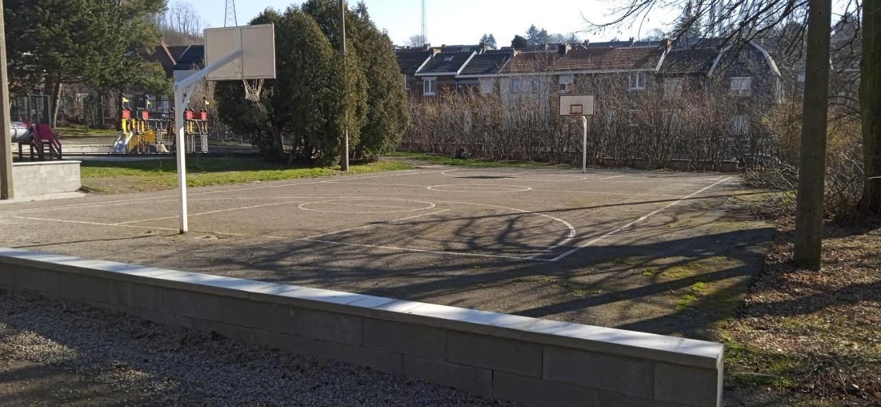 Liege 4420 Rue Jean Jaures 45 Grande Maison Joyeuse Avec Terrasse 30M2 Pour 8 Personnes Maximum Saint-Nicolas  Ngoại thất bức ảnh
